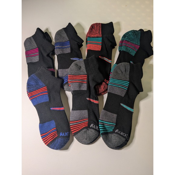 Saucony Accessories - Womens Performance No Show Socks 7 Pair Pack Black Multi Color Athletic